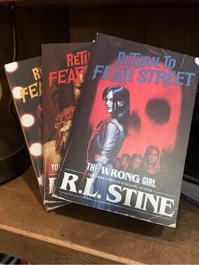 Return to Fear Street: The Wrong Girl by R.L. Stine - Red & Black Cover